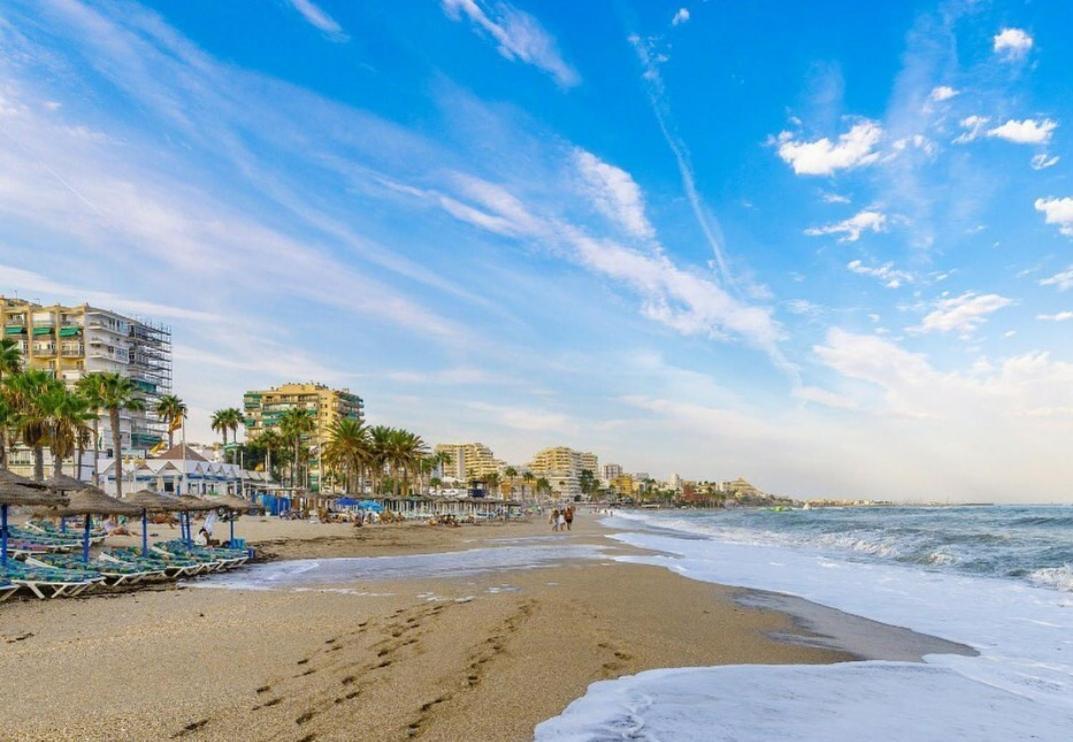 Benalmadena Beach Apartamento Con Vistas Al Mar Y Parking Privado Incluido Bagian luar foto